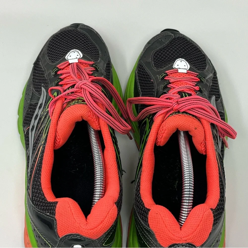 Woman’s Saucony Lancer 2 Neon Green and Pink Running Shoes Sz‎ 10